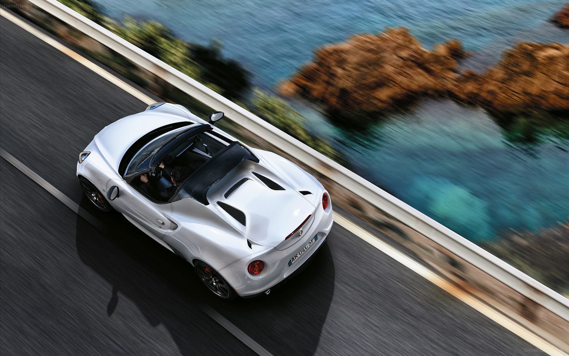 Alfa Romeo 4C Spider 2015